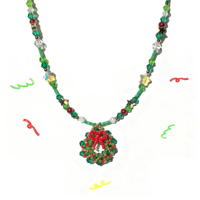 Christmas Wreath Handmade Beaded necklace  #A003